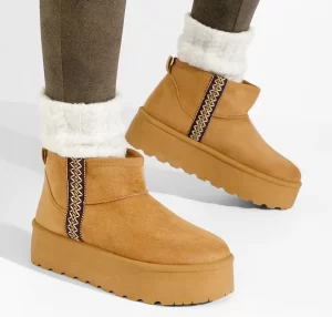 Cizme UGG ieftine online - reducere 30% 2 Descopera cizme UGG ieftine