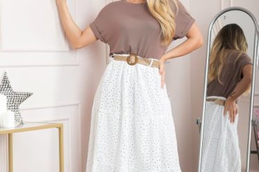 Fusta alba boho chic cu perforatii si curea in talie 2 Fusta alba boho chic cu perforatii si curea in talie 4