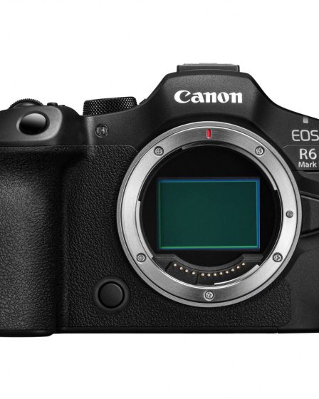 Canon EOS R6 Mark III body 7