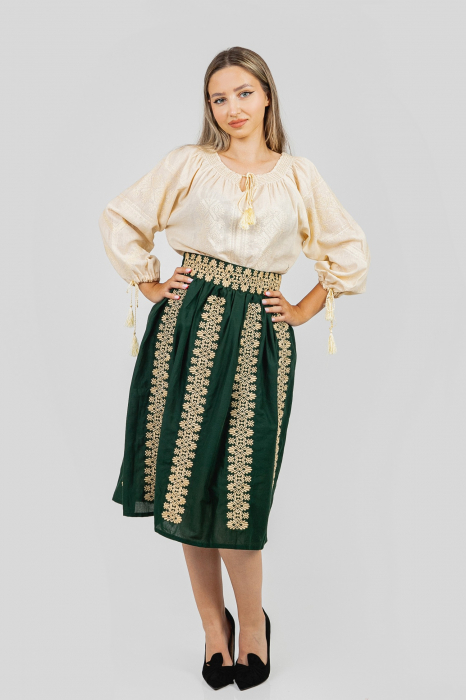 Fusta traditionala verde cu broderie florala crem Cecilia 02 1