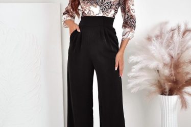 Salopeta eleganta evazata neagra cu print baroc vaporoasa cu maneca trei sferturi Kariss 3 Salopeta eleganta evazata neagra cu print baroc vaporoasa cu maneca trei sferturi Kariss 2